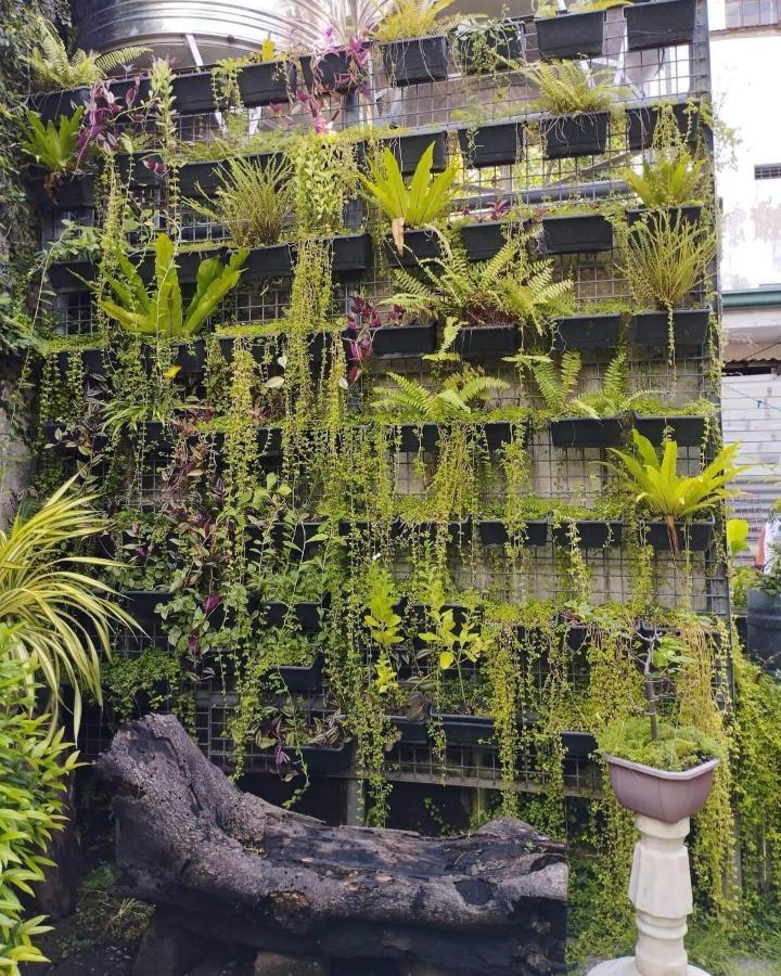 The Hub District Garden Suites Pasay Exteriör bild
