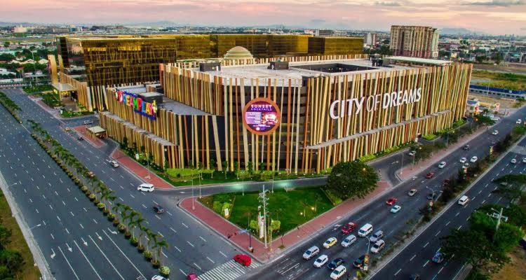 The Hub District Garden Suites Pasay Exteriör bild